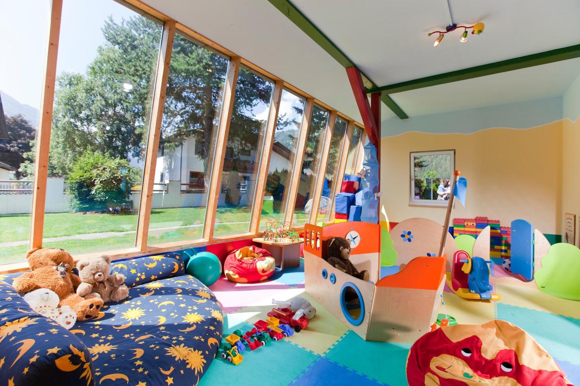 ריד אים אוברינטל Hotel Truyenhof מראה חיצוני תמונה
